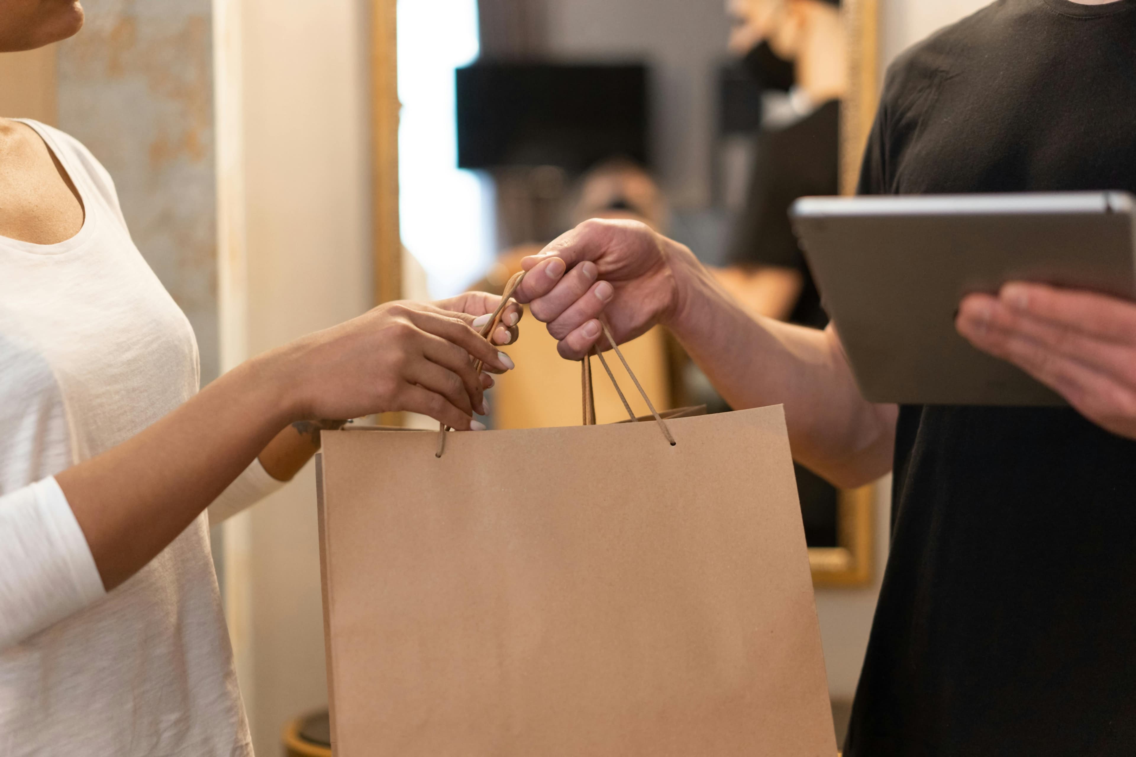 Same-day specialty food and grocery delivery across metropolitan areas and in the tri state area which includes Minnesota and Iowa. 